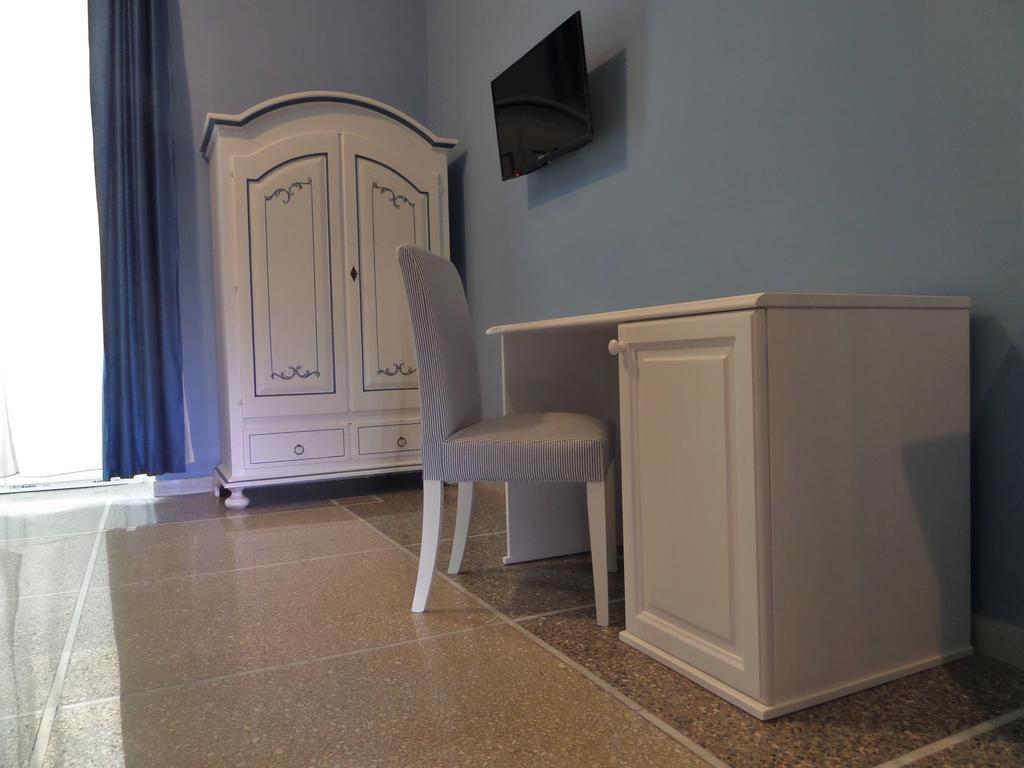 325 Rooms Ai Fori روما المظهر الخارجي الصورة