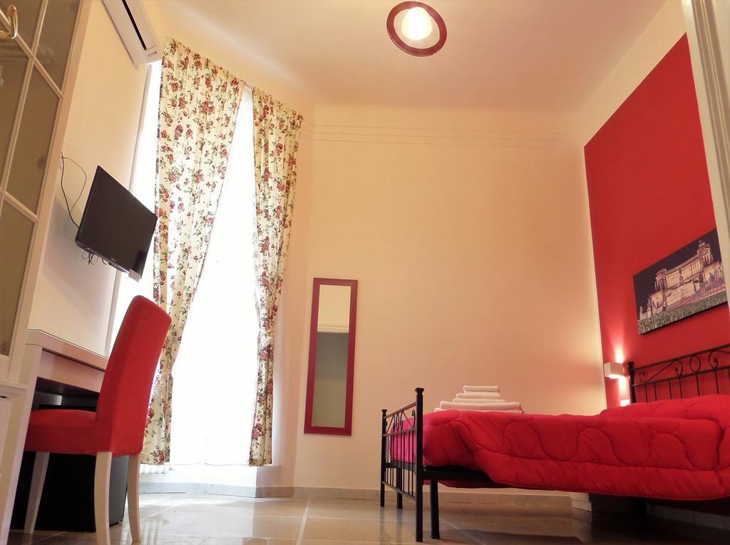 325 Rooms Ai Fori روما المظهر الخارجي الصورة