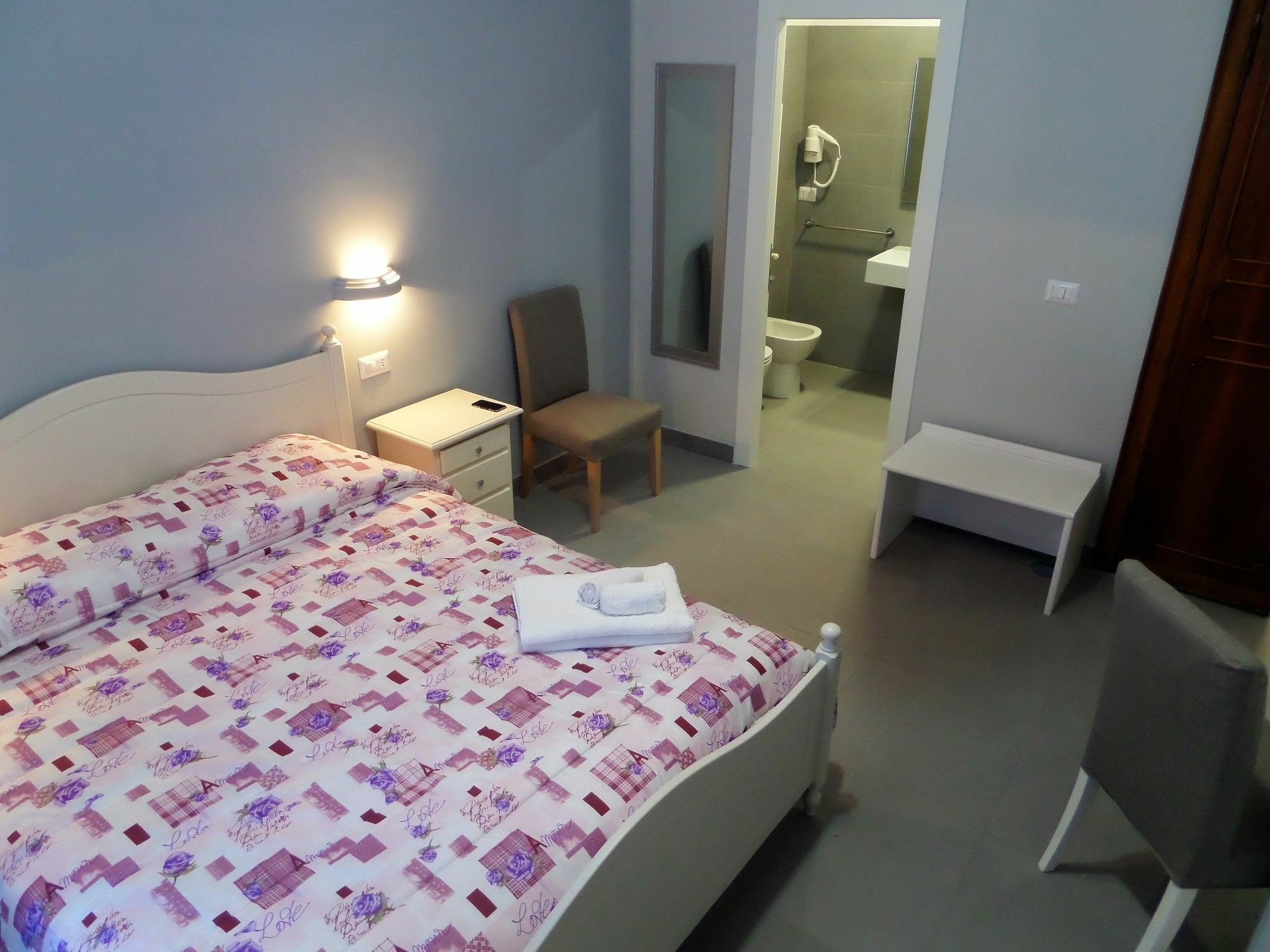 325 Rooms Ai Fori روما المظهر الخارجي الصورة