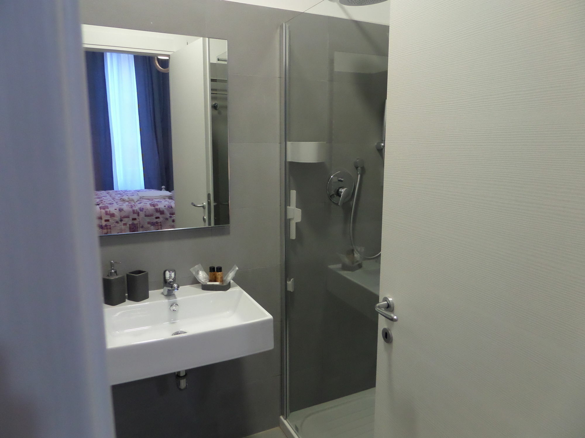 325 Rooms Ai Fori روما المظهر الخارجي الصورة